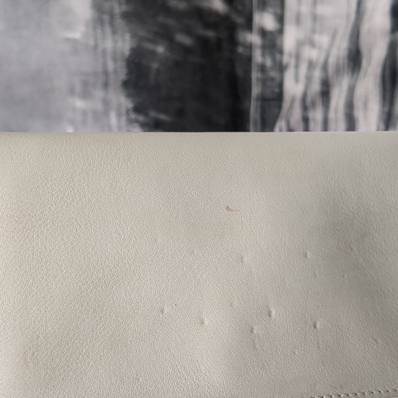 Coach Vintage Trifold Wallet - Picture 7 of 15